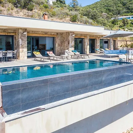 D'architecte - Piscine - Vue Villa Calcatoggio (Corsica)