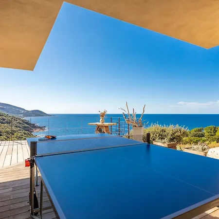 D'architecte - Piscine - Vue Calcatoggio (Corsica)
